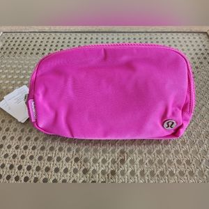SOLD...Lululemon belt bag - New with tags